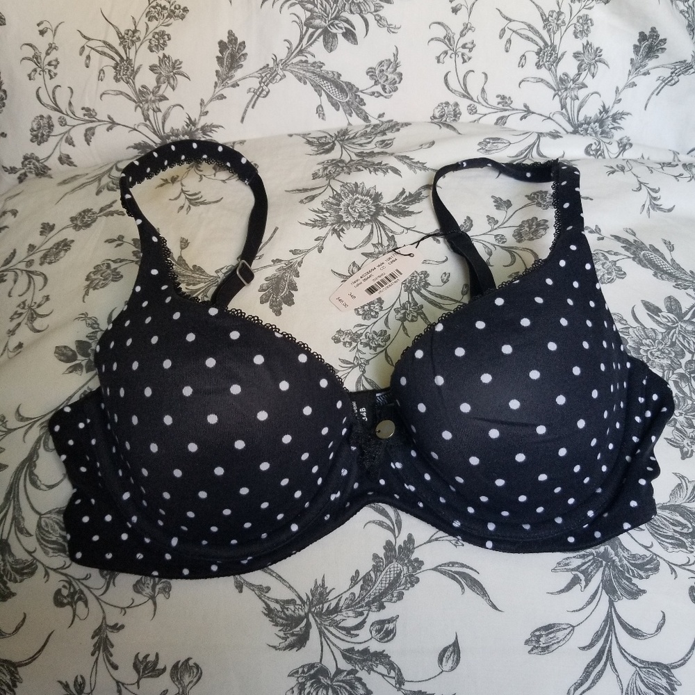 NWT Victoria's Secret bra